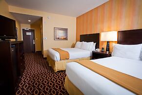 Holiday Inn Express & Suites Sacramento NE Cal Expo by IHG