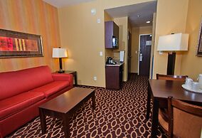 Holiday Inn Express & Suites Sacramento NE Cal Expo by IHG