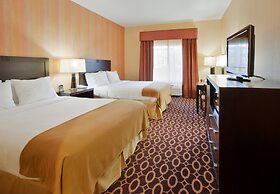 Holiday Inn Express & Suites Sacramento NE Cal Expo by IHG