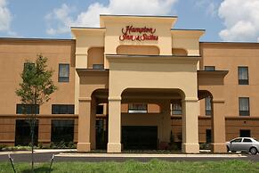 Hampton Inn & Suites West Point