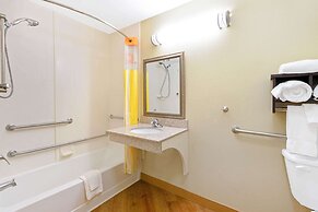 La Quinta Inn & Suites by Wyndham Stillwater-University Area