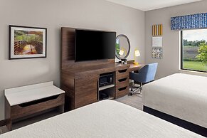 Hampton Inn Fairmont