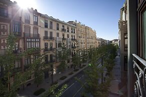 Suites Gran Via 44 Apartahotel