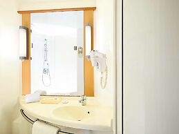 ibis Pune Viman Nagar Hotel