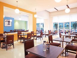 ibis Pune Viman Nagar Hotel