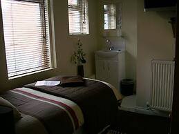 Elmswood Guest House