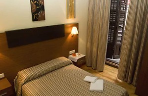 Hostal Atocha Almudena Martin