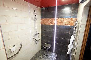 The Originals City, Archotel