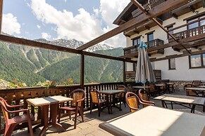 Hotel Des Alpes