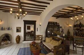 Quartara Boutique Hotel