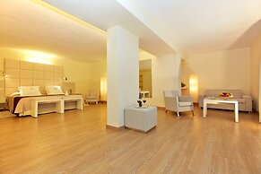 L'Hermitage Hotel & Spa