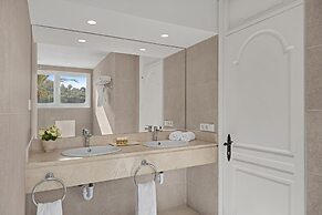 La Moraleja The Quiet Hotel- Adults Only