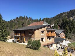 Chalet Hôtel La Mainaz Restaurant & Resort