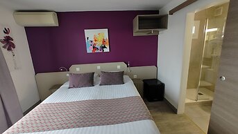 Logis Hotel Les Bleuets