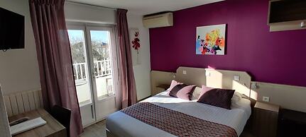 Logis Hotel Les Bleuets