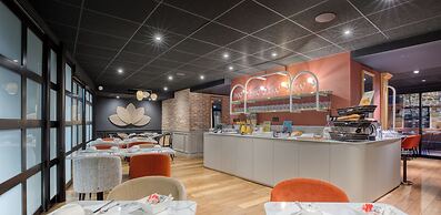 Brit Hotel Les Voyageurs