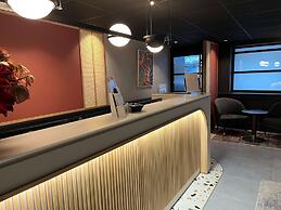 Brit Hotel Les Voyageurs