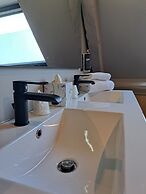 Brit Hotel Les Voyageurs