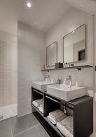 Brit Hotel Les Voyageurs