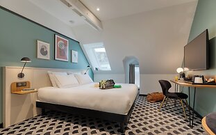 Brit Hotel Les Voyageurs