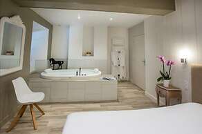 Castel Damandre