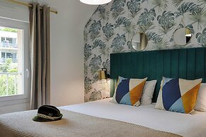 Brit Hotel Le Branhoc