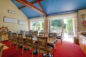 Brit Hotel Le Branhoc