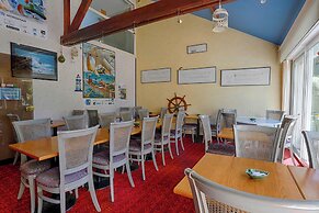 Brit Hotel Le Branhoc