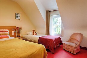 Brit Hotel Le Branhoc