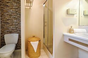 Brit Hotel Le Branhoc
