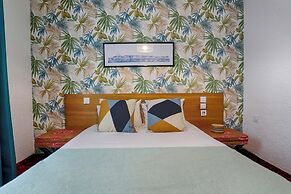 Brit Hotel Le Branhoc