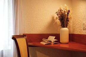 Brit Hotel Le Branhoc