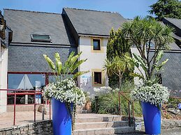 Brit Hotel Le Branhoc