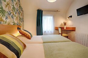 Brit Hotel Le Branhoc