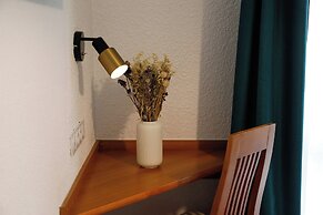 Brit Hotel Le Branhoc