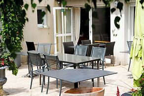 Brit Hotel Le Branhoc