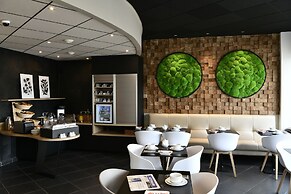 In Situ Hotel