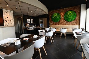 In Situ Hotel