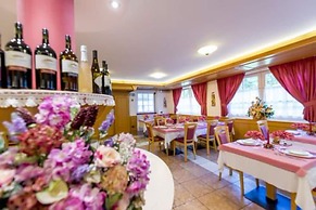 Hotel Villa Rosella