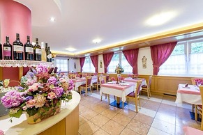 Hotel Villa Rosella