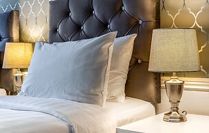 Clifden House by Nina