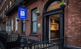 Clifden House by Nina