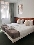 Azurene Royal Hotel