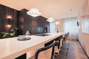 Bob W Munich Schwabing