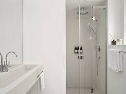 Bob W Munich Schwabing
