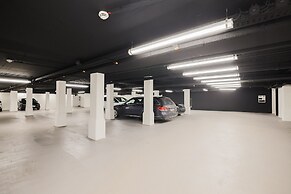 Bob W Munich Schwabing