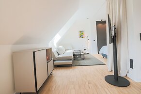 Bob W Munich Schwabing