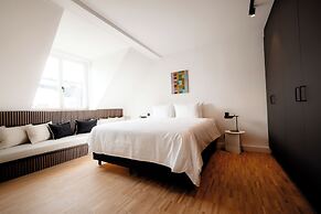 Bob W Munich Schwabing