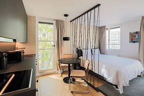 Bob W Munich Schwabing