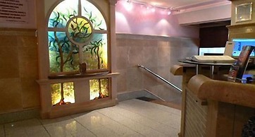 Hotel Monarque El Rodeo